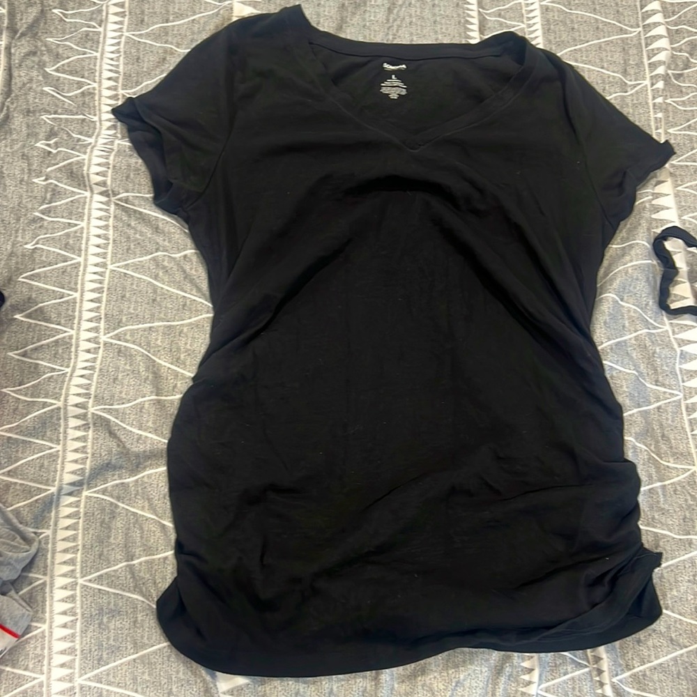 womens maternity black shirt size large